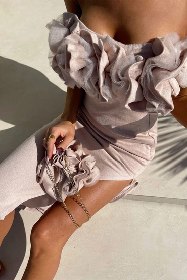 Sheila - Damska Sukienka z dzianiny z efektownym zdobieniem beżowa 'Josefa'