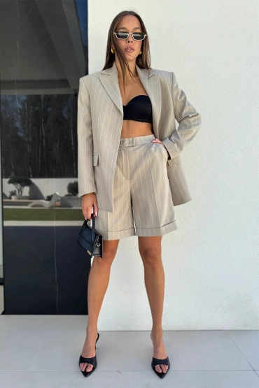 Sheila - Damskie Szorty z garniturowej tkaniny beżowe  'Otis'