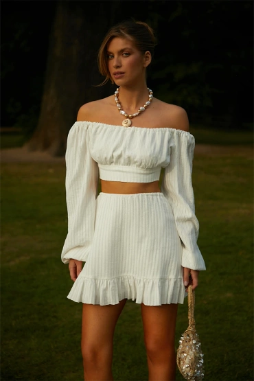 Sheila - Women's cream set with skirt 'Ecaille'