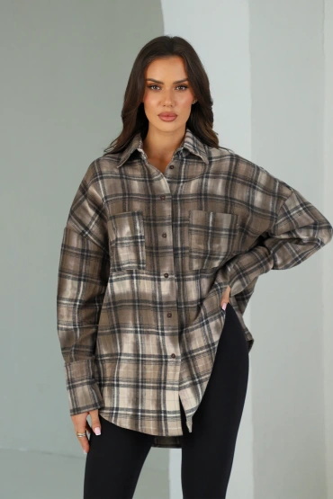 Sheila – Women’s oversized plaid flannel shirt tie-dye “Zucka”