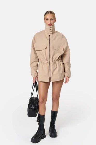 Sheila – Women’s beige longline jacket “Shelter”