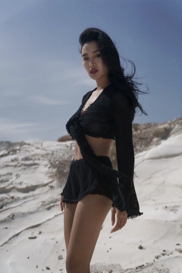 Sheila - Damski Komplet dwuczęściowy czarny ażurowy ręcznie wykonany boho ' Zamash ''