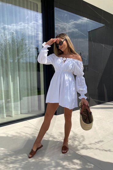 Sheila - Women's white muslin dress with elastic 'Baby white'.