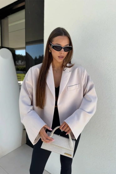 Sheila - Women's short beige jacket 'Daron Beige'